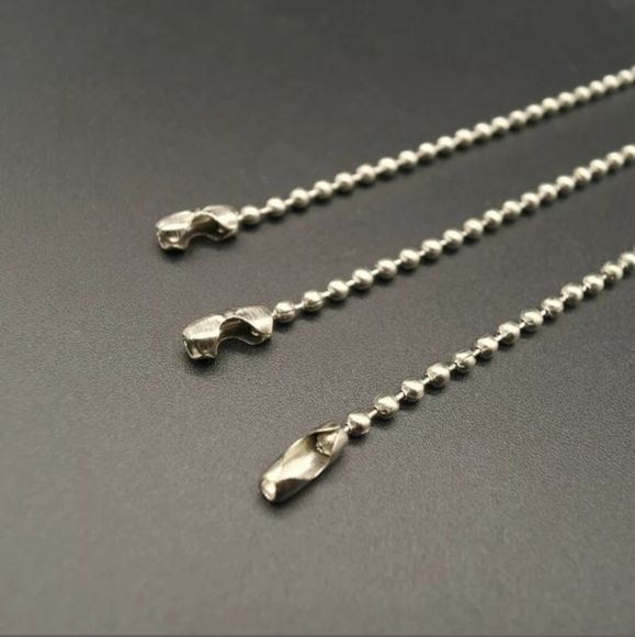 New Red Eye Leopard Silver Glass Square Cabochon Necklace. - Picture 4 of 5